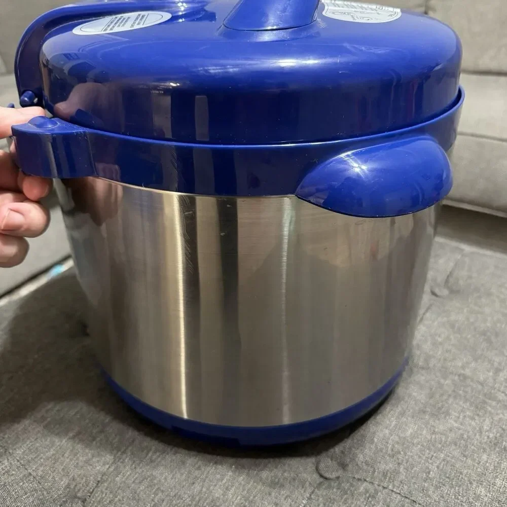 Elite Platinum EPC-808BL 8-Quart Electric Pressure Cooker Used